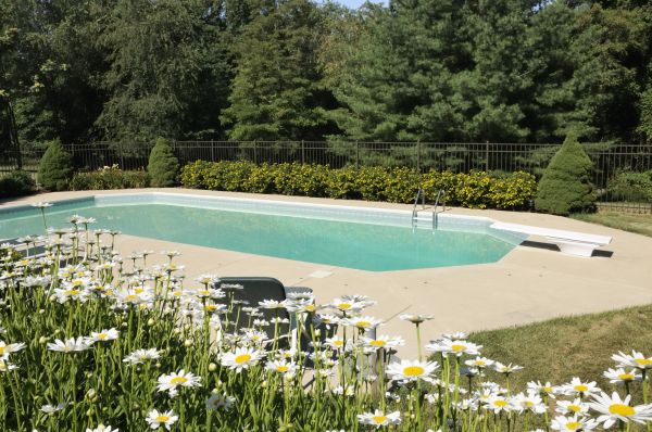 Cost of Pool Deck Leveling in Bellevue